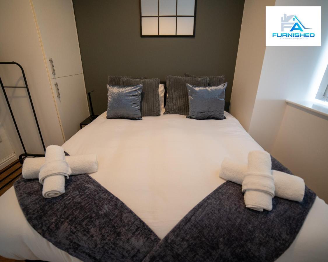 Contractor Stays By Furnished Accommodation Liverpool - Free Parking Bagian luar foto